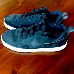 Women’s Nike Court Borough Low